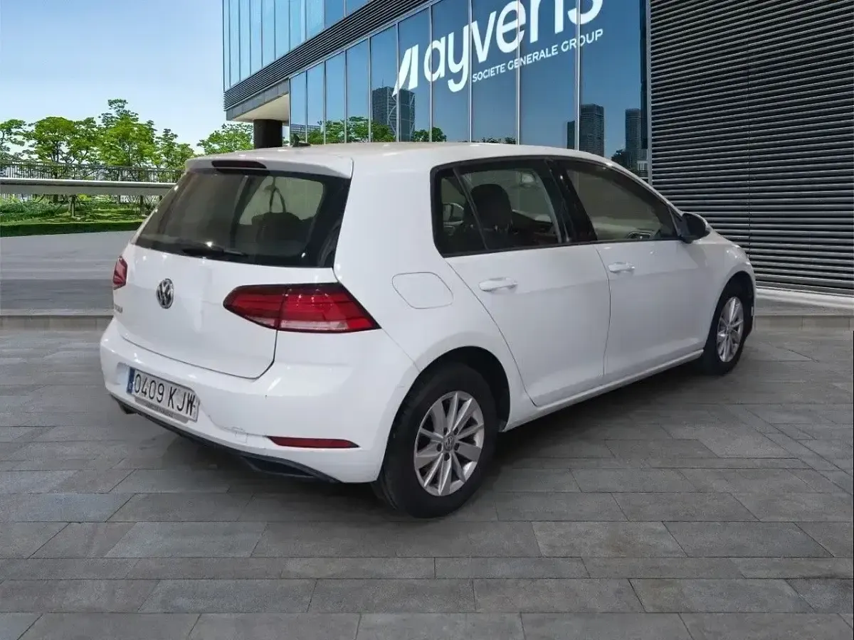 Usado VW Golf VII Edition 116 CV (85 kW) 2018 Blanco Berlina