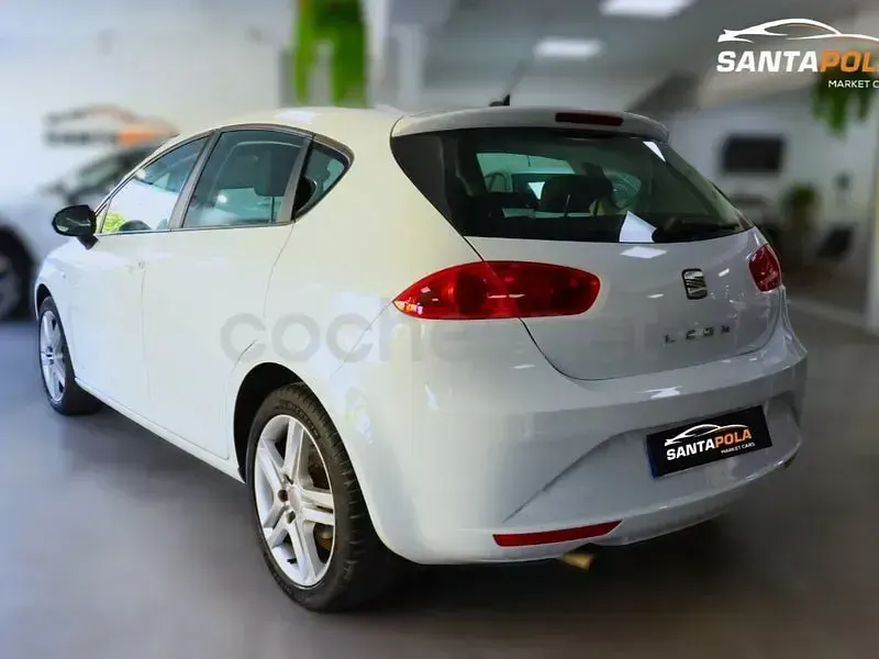 Usado Seat Leon Copa 105 CV (77 kW) 2011 Blanco Utilitario