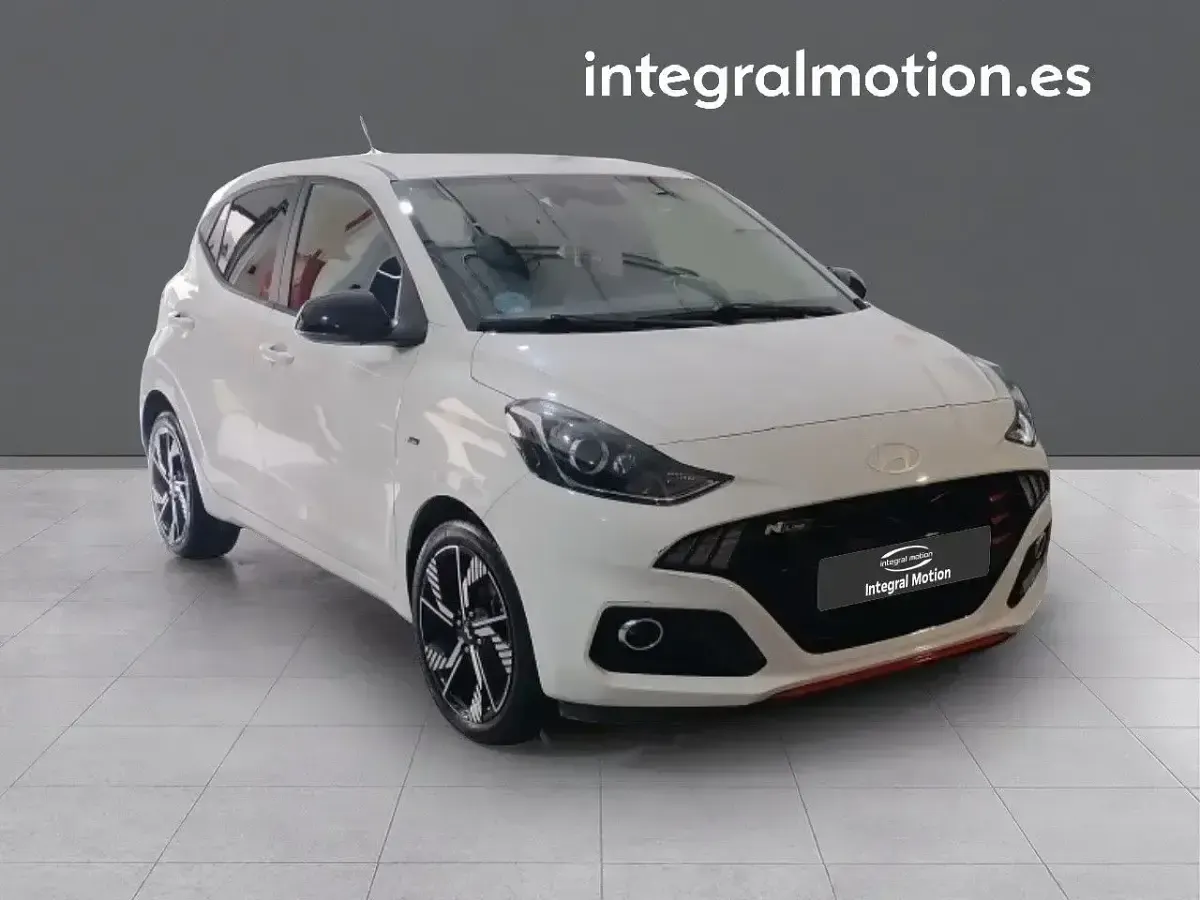 Usado Hyundai i10 N Line 84 CV (61 kW) 2024 Blanco Utilitario