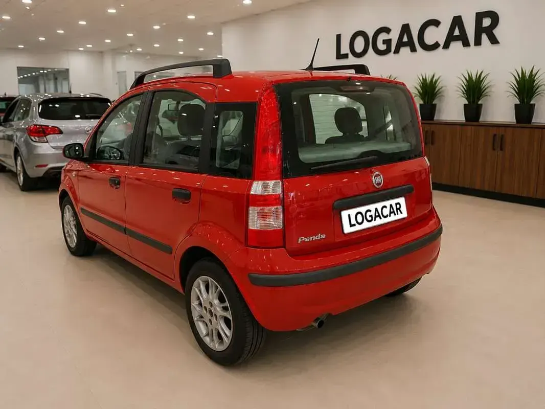 Usado Fiat Panda Dynamic 60 CV (44 kW) 2005 Rojo Utilitario