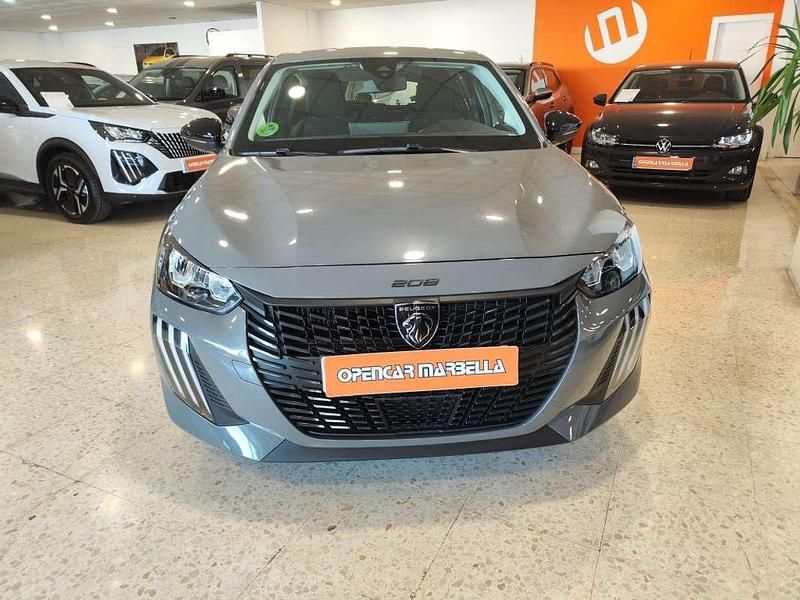 Usado Peugeot 208 Active 102 CV (75 kW) 2024 Gris Utilitario