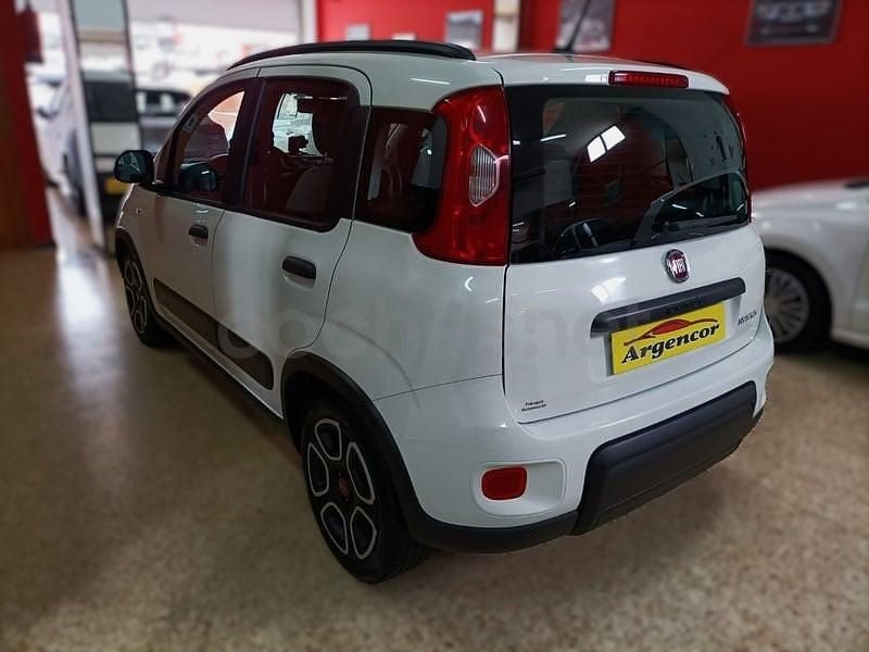 Usado Fiat Panda City Life 70 CV (51 kW) 2022 Blanco Utilitario