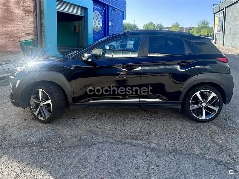 Usado Hyundai Kona Style 120 CV (88 kW) 2019 Negro SUV