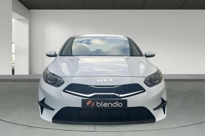 Usado Kia Ceed 101 CV (74 kW) 2024 Blanco Utilitario