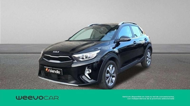 Usado Kia Stonic 84 CV (61 kW) 2023 Negro SUV
