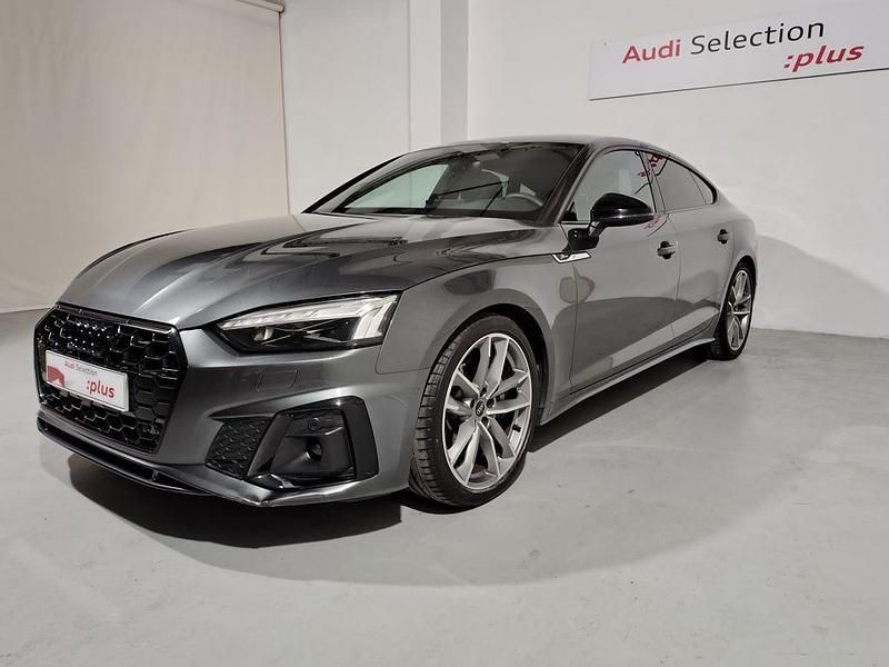 Usado Audi A5 204 CV (150 kW) 2024 Gris Berlina