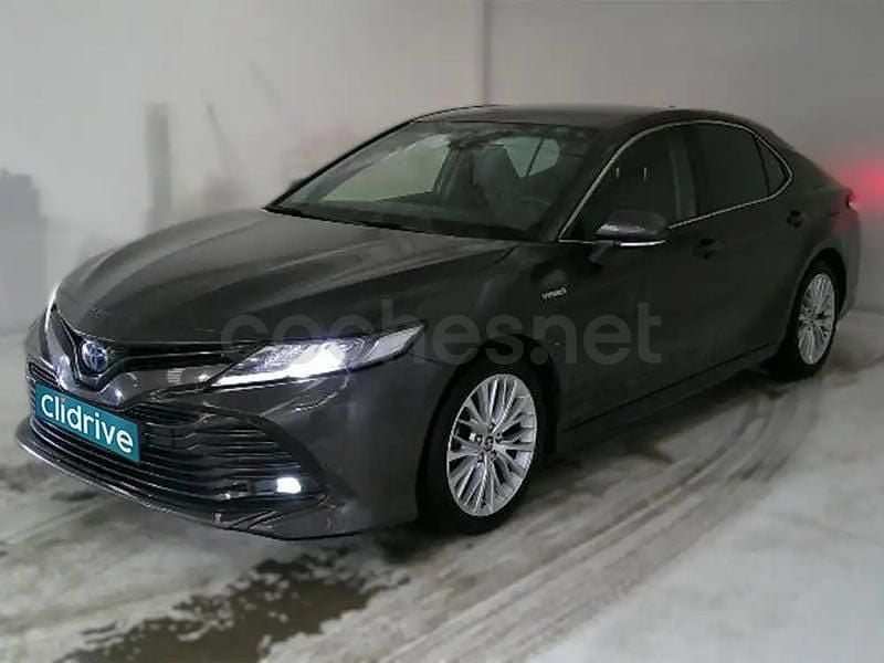 Usado Toyota Camry Advance 218 CV (160 kW) 2020 Azul Berlina