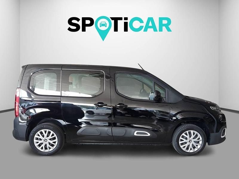 Usado Citroën Berlingo Feel 110 CV (80 kW) 2021 Negro Monovolumen