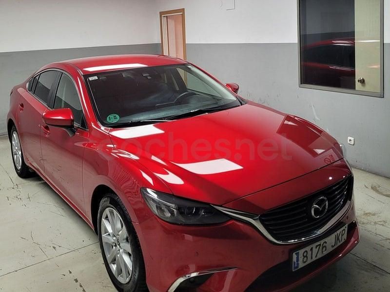 Usado Mazda 6 Luxury 150 CV (110 kW) 2015 Rojo Familiar