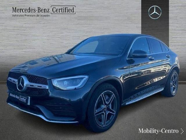 Usado Mercedes GLC300 AMG line 258 CV (189 kW) 2020 Graphite grey  metallic paint Coupe