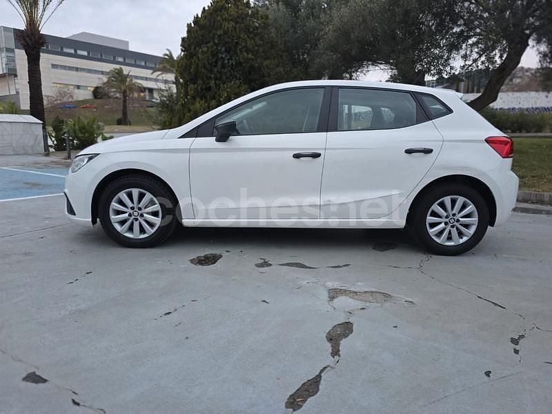 Usado Seat Ibiza Style 95 CV (69 kW) 2018 Blanco Berlina