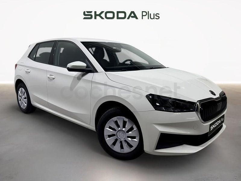 Usado Skoda Fabia Active 95 CV (69 kW) 2022 Blanco Utilitario