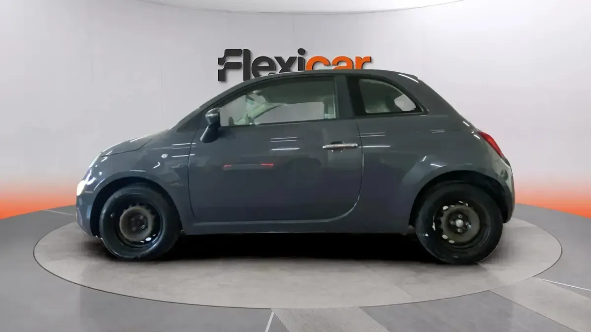 Usado Fiat 500 71 CV (52 kW) 2022 Gris Berlina