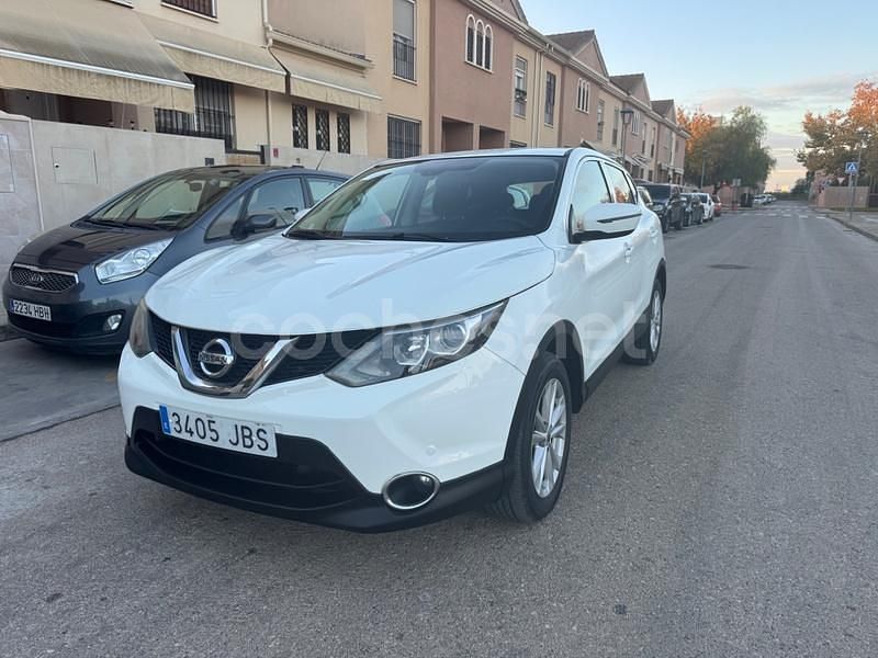 Blanco Usado 2015 Nissan Qashqai Tekna SUV | 7499 € (Buen precio) - Imagen 1/4