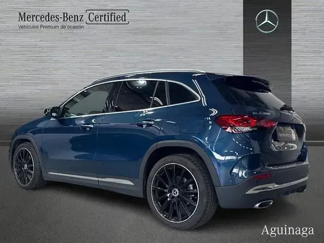 Usado Mercedes GLA200 163 CV (119 kW) 2022 Azul denim SUV