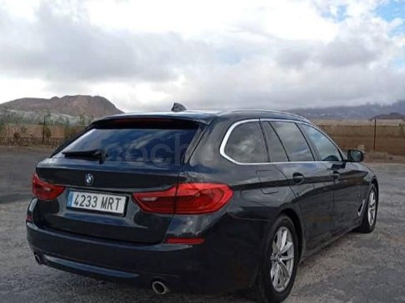 Usado BMW 520 Luxury Line 190 CV (139 kW) 2018 Gris / plata Familiar