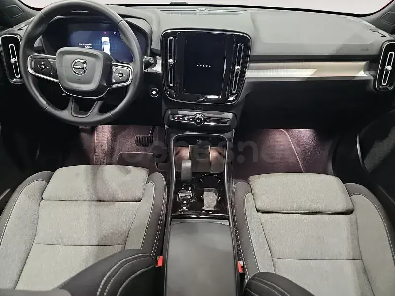 Brugt Volvo XC40 Plus 163 HK (119 kW) 2025 Rød SUV