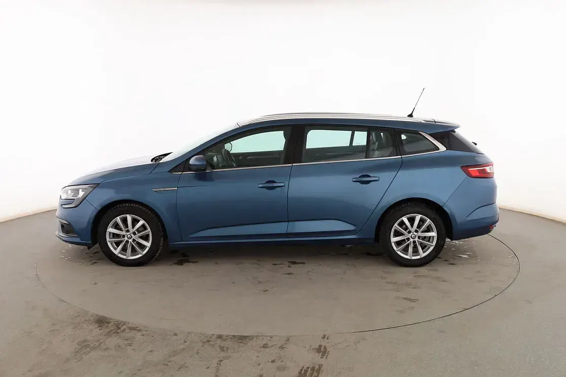 Usado Renault Mégane GrandTour Zen 110 CV (80 kW) 2017 Azul Familiar