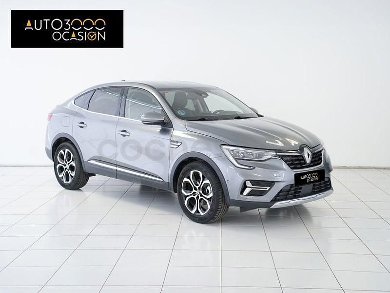 Usado Renault Arkana Zen 145 CV (106 kW) 2021 Gris / plata SUV