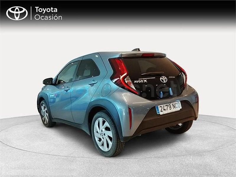 Usado Toyota Aygo X Limited 72 CV (52 kW) 2025 Gris / plata SUV