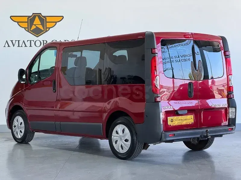 Usado Opel Vivaro 114 CV (83 kW) 2008 Granate Monovolumen