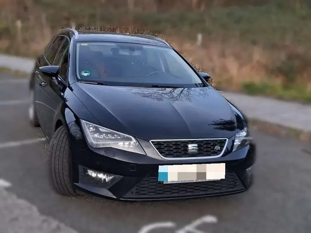 Usado Seat Leon ST FR 150 CV (110 kW) 2015 Negro Familiar