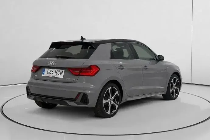 Usado Audi A1 110 CV (80 kW) 2022 SUV