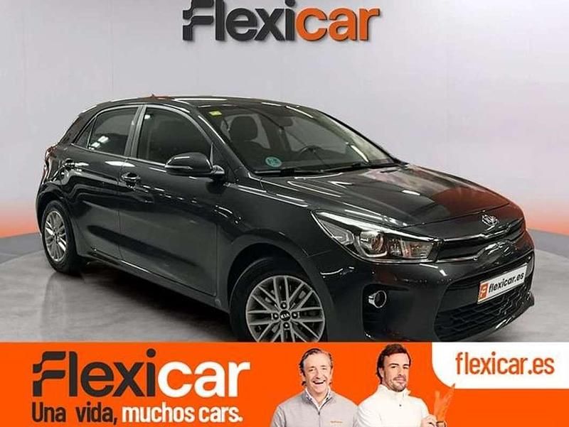 Gris Usado 2018 Kia Rio 2 Berlina | 10.990 € (Un poco caro) - Imagen 1/4