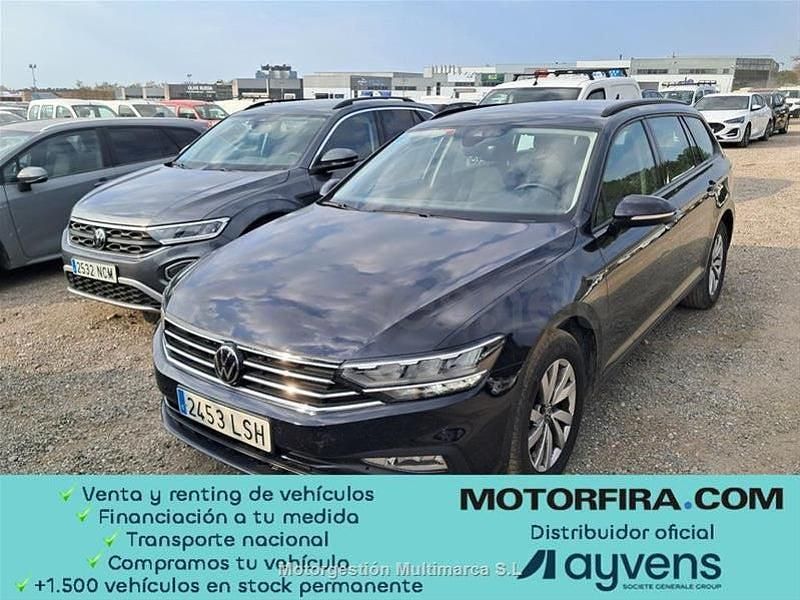 Usado VW Passat Business 122 CV (89 kW) 2021 Negro Familiar