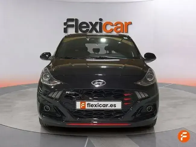 Usado Hyundai i10 N Line 84 CV (61 kW) 2023 Negro Utilitario
