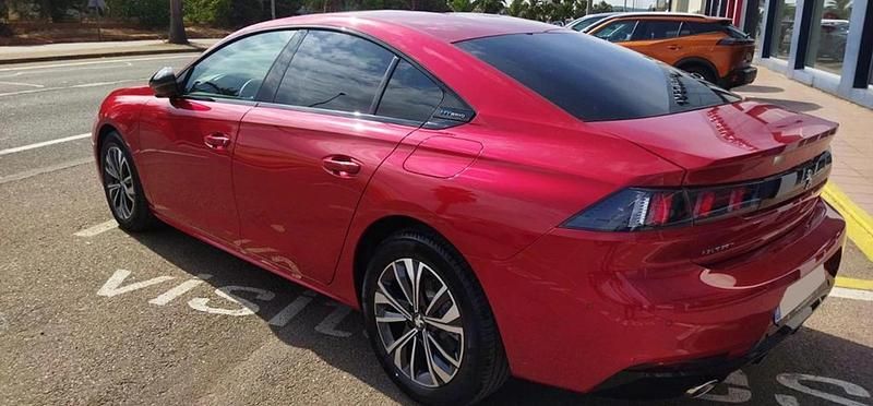 Usado Peugeot 508 Allure 224 CV (164 kW) 2023 Rojo Berlina