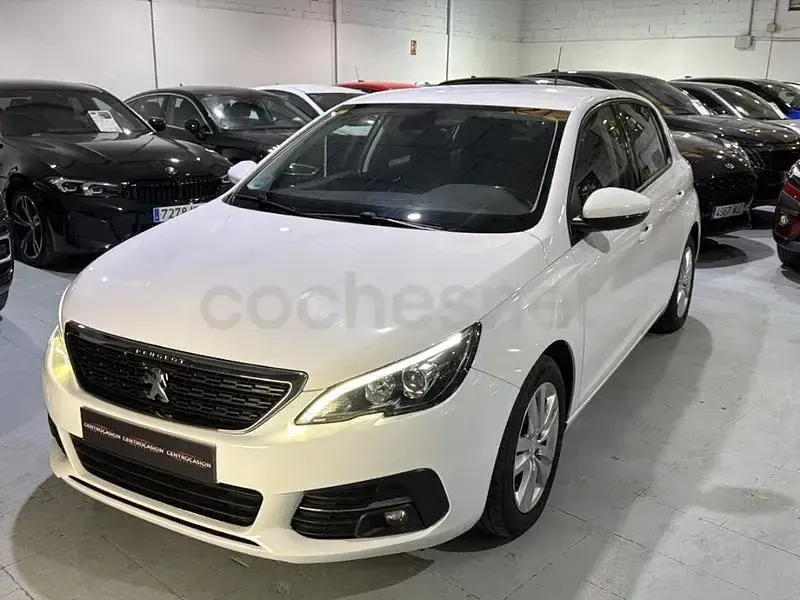 Usado Peugeot 308 Style 100 CV (73 kW) 2020 Blanco Berlina