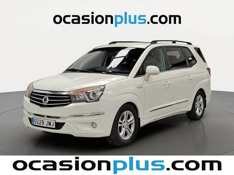 Usado Ssangyong (KGM) Rodius Limited 178 CV (130 kW) 2016 Blanco Monovolumen