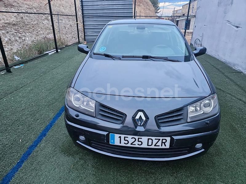 Usado Renault Mégane II Expression 115 CV (84 kW) 2005 Azul Berlina