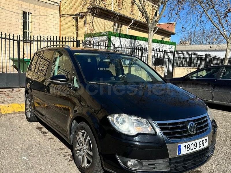 Usado VW Touran Advance 140 CV (102 kW) 2009 Negro Monovolumen