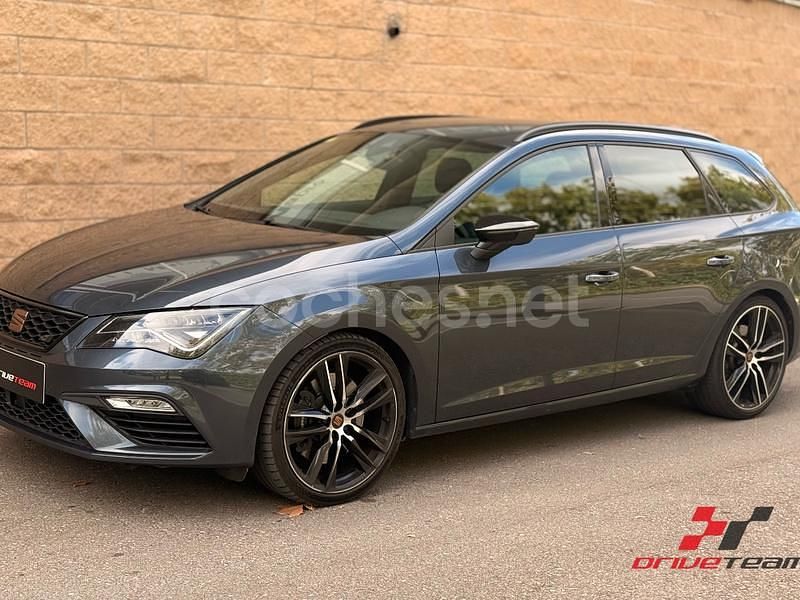 Gris / plata Usado 2020 Cupra Leon Familiar | 26.900 € (Precio justo) - Imagen 1/4