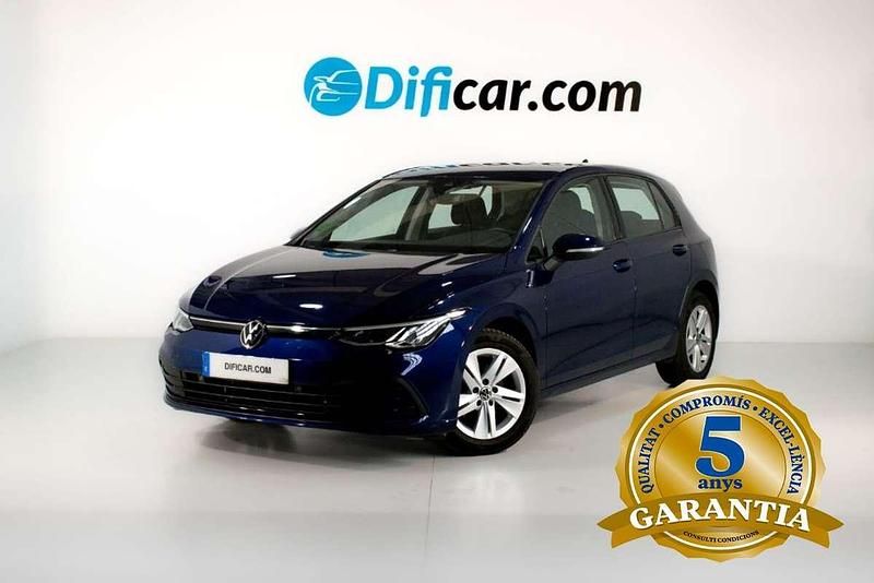 Azul Usado 2021 VW Golf VIII Life Berlina | 18.990 € (Precio justo) - Imagen 1/4