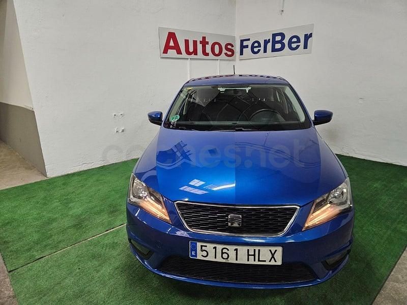 Usado Seat Toledo I-Tech 105 CV (77 kW) 2014 Azul Utilitario
