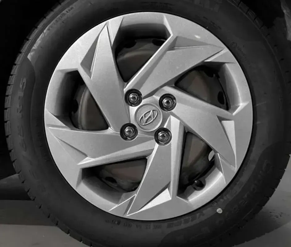 Usado Hyundai i20 84 CV (61 kW) 2022 Azul Utilitario