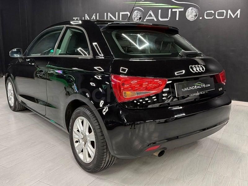 Usado Audi A1 Attraction 86 CV (63 kW) 2013 Negro Utilitario