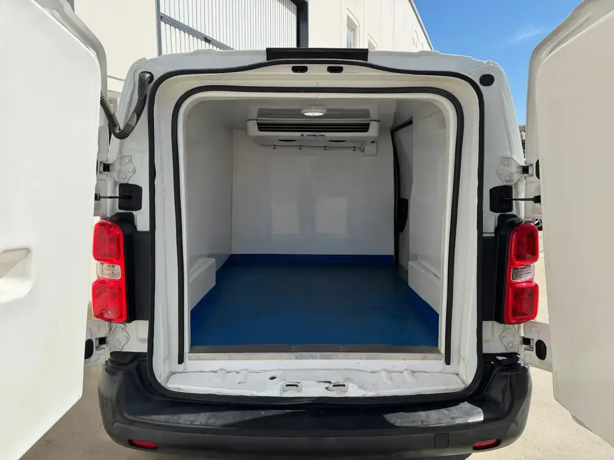 Usado Opel Vivaro 102 CV (75 kW) 2022 Blanco Monovolumen