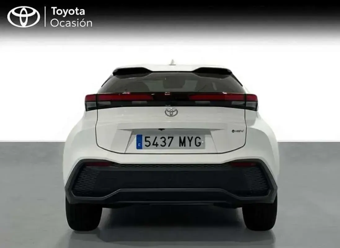 Usado Toyota C-HR Advance 140 CV (102 kW) 2025 Blanco SUV