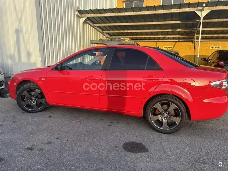 Usado Mazda 6 Active 121 CV (88 kW) 2006 Rojo Berlina