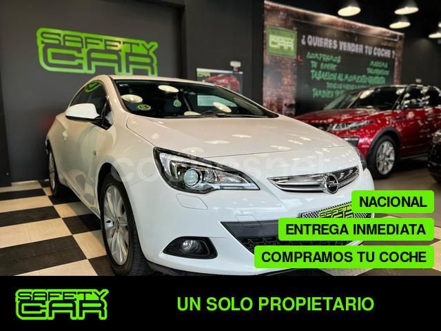 Blanco Usado 2014 Opel Astra GTC Sportive Berlina | 7999 € (Precio justo) - Imagen 1/4