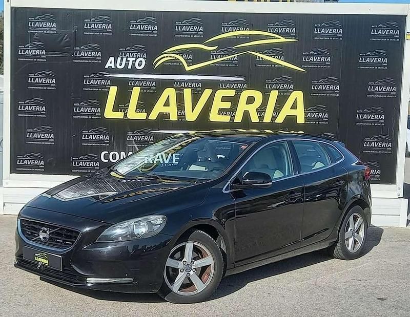 Negro Usado 2012 Volvo V40 Momentum Utilitario | 9550 € (Precio justo) - Imagen 1/4