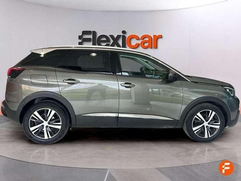 Usado Peugeot 3008 Allure 131 CV (96 kW) 2019 Marrón SUV
