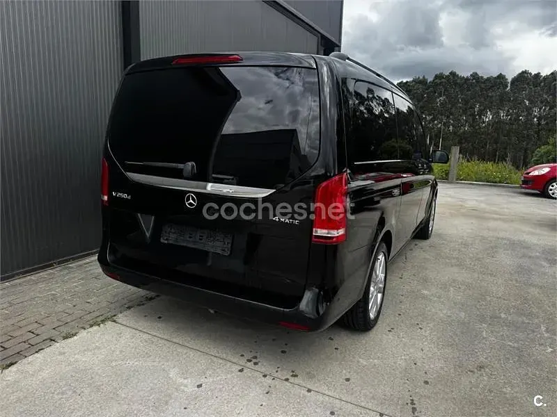 Usado Mercedes V250 Avantgarde 204 CV (150 kW) 2016 Negro Monovolumen