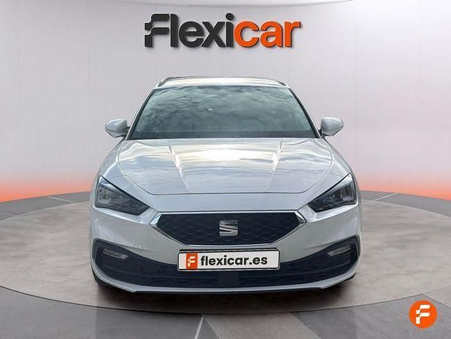 Usado Seat Leon Style 115 CV (84 kW) 2023 Blanco Familiar
