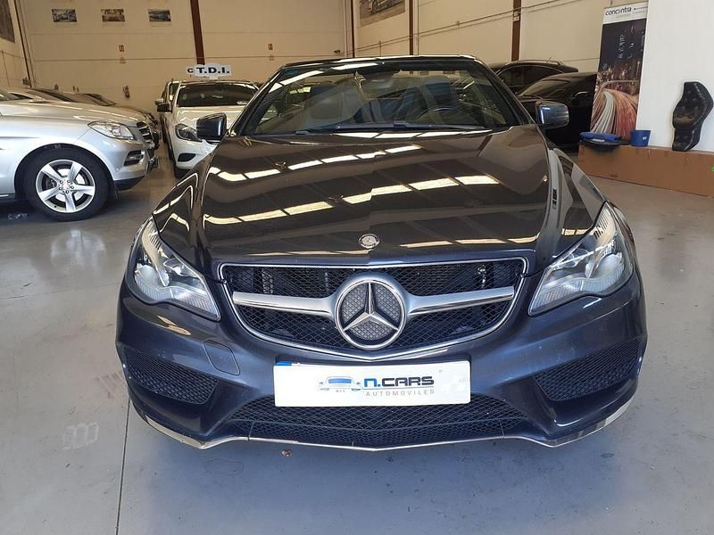 Usado Mercedes E250 204 CV (150 kW) 2015 Azul Descapotable