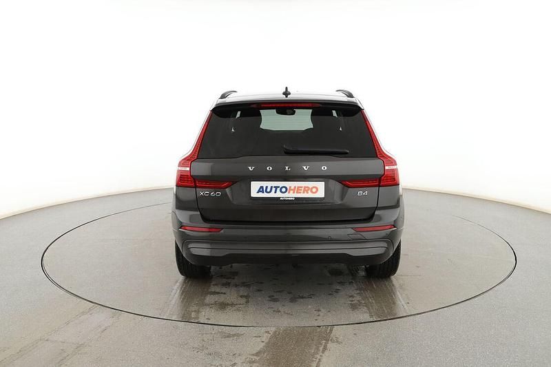 Usado Volvo XC60 Core 197 CV (144 kW) 2023 Marrón SUV